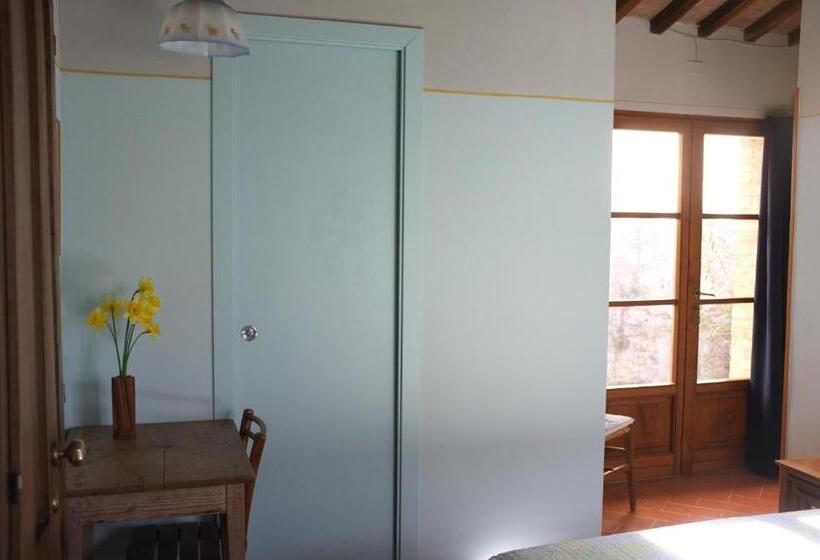 Номер Стандарт, Private Room With Own Bathroom At Podere Noceto