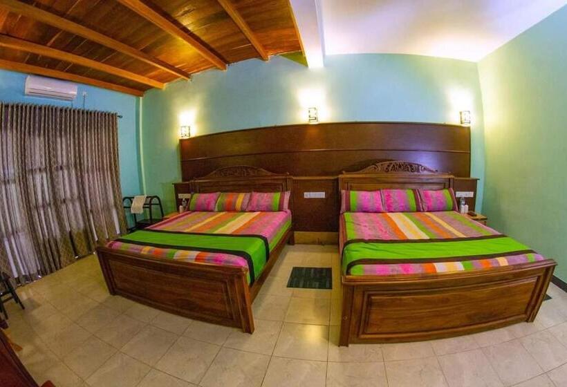 Семейный Номер, Kosgahadolaella Green Resort