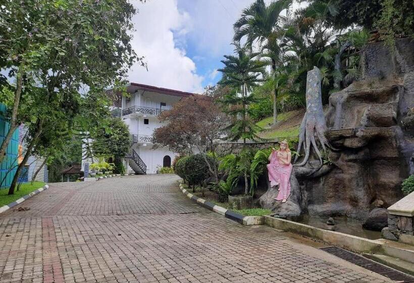 Семейный Номер, Kosgahadolaella Green Resort