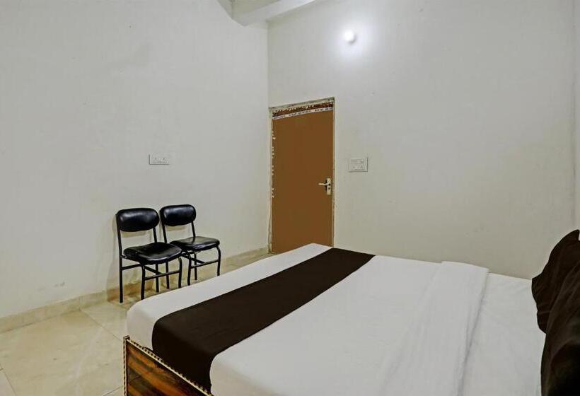 Трехместный Номер Классика, Oyo Hotel Grand View