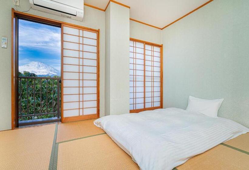 标准三人间, 富士見の宿
