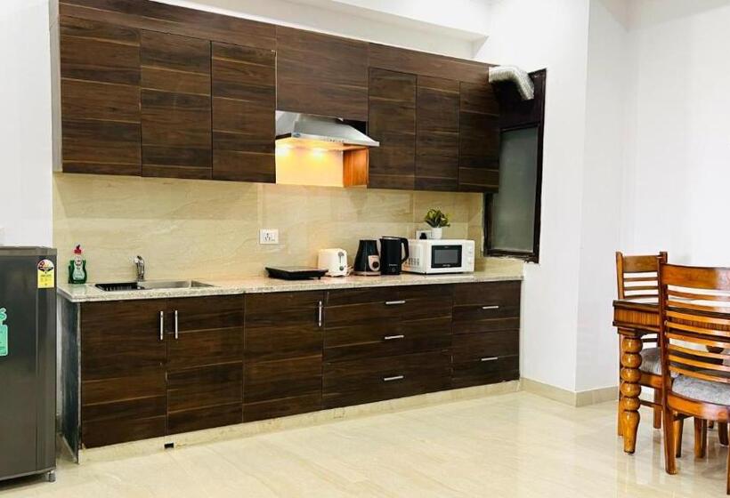 شقة سوبريور غرفة واحدة, Zen Suites   Golf Course Road Gurgaon