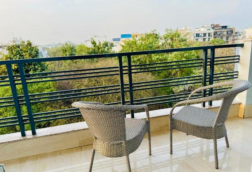 شقة بريميوم غرفة واحدة, Zen Suites   Golf Course Road Gurgaon