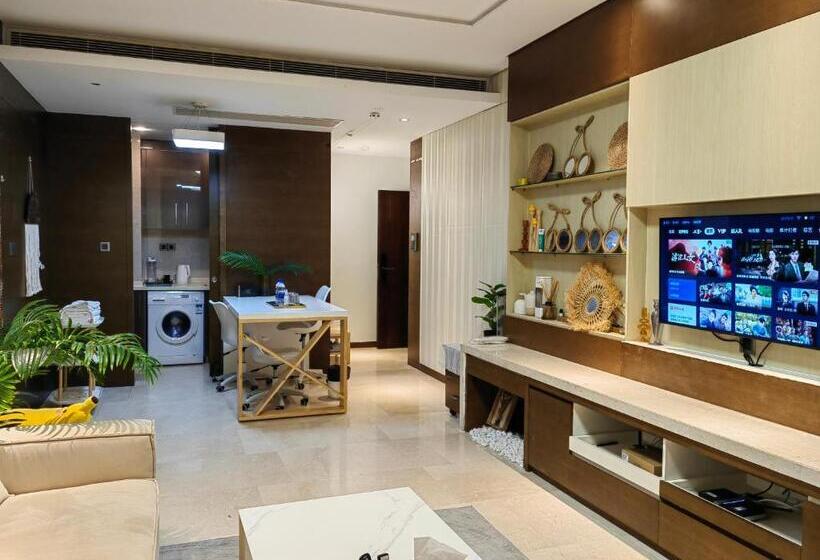 Apartamento 2 Dormitórios, 邻致公寓东站中汇店