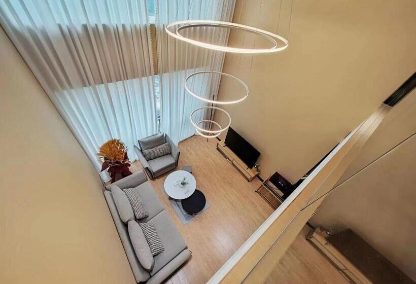 Apartamento Dúplex 1 Dormitório, 邻致公寓东站中汇店