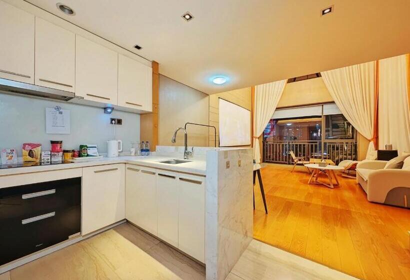 Apartamento Dúplex 1 Dormitório, 邻致公寓东站中汇店