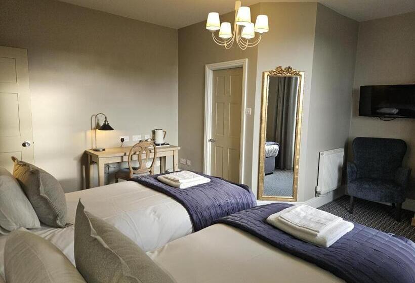 Standard Room, The Lazy Goose   Coffee House & Bedrooms
