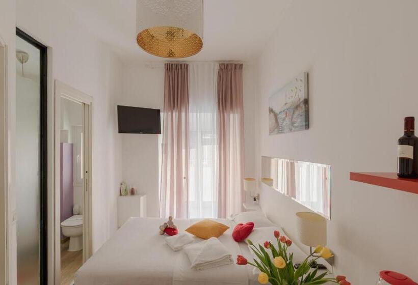 Camera Basic, Stefano House Roma