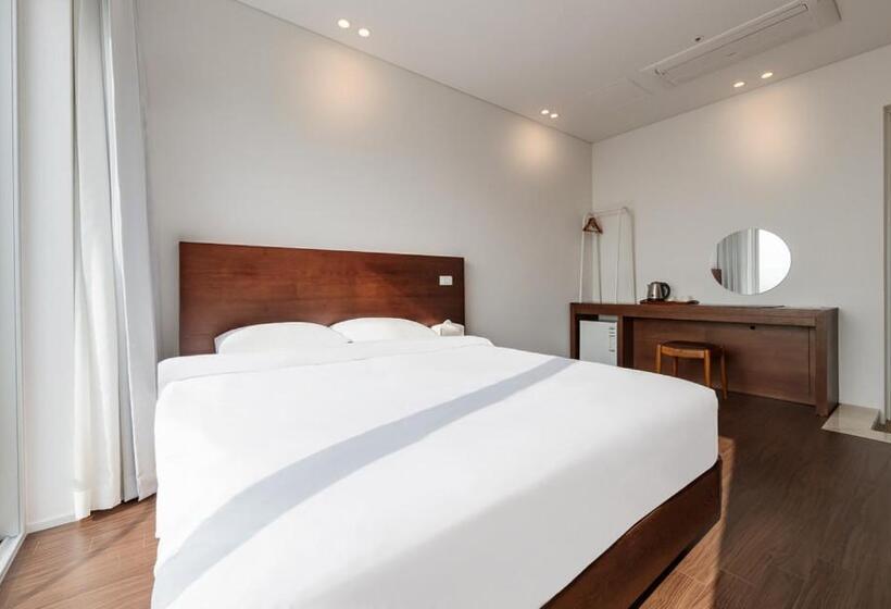 Suite Mountain View with Terrace, Latterace Resort