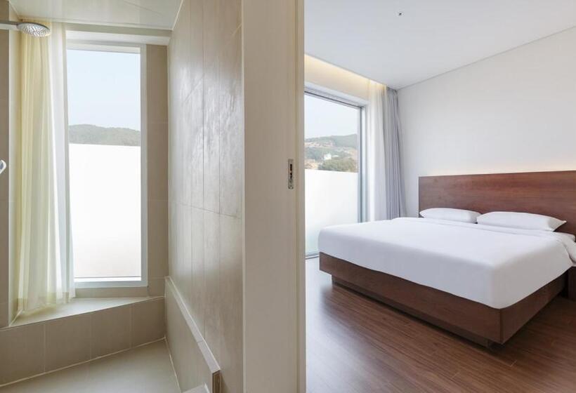 패밀리 스위트, Latterace Resort