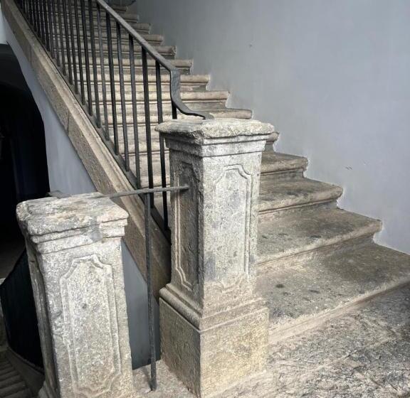标准间, Il Palazzo