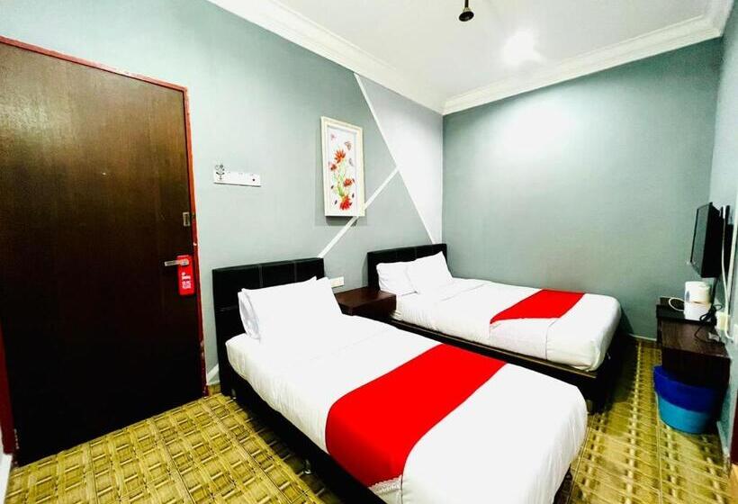 Номер Стандарт Трехместный, Daily Inn