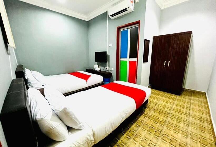 Номер Стандарт Трехместный, Daily Inn