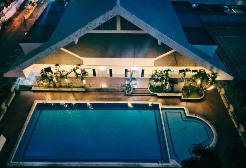 Номер Deluxe с Балконом, Ampang Hilir Kl City Boutique Residence