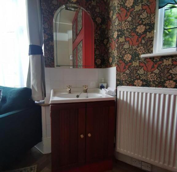 Номер Deluxe, William Morris, Spacious Ground Floor Lux Double Bedroom