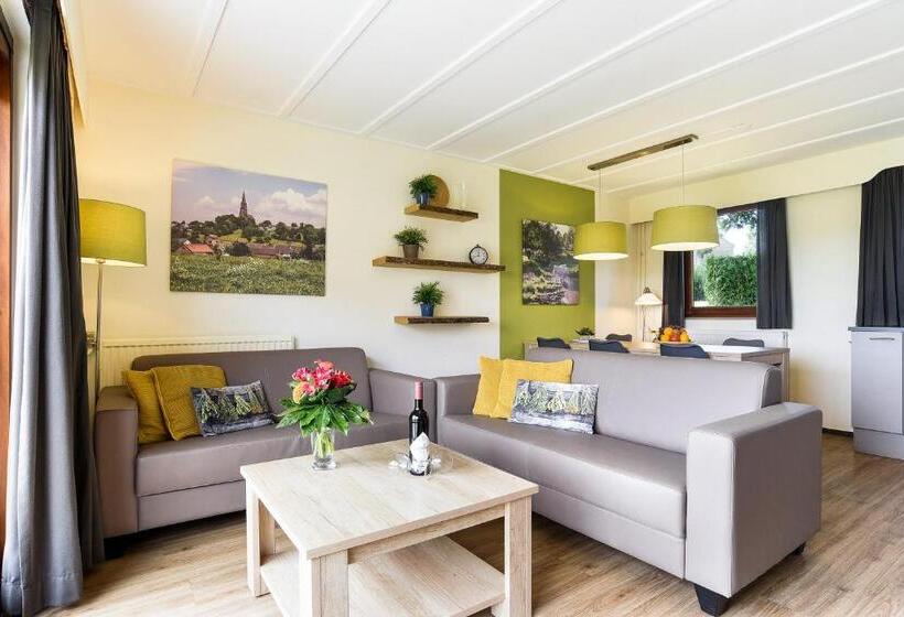 Бунгало Стандарт 3 Спальни, Summio Vakantiepark Reevallis