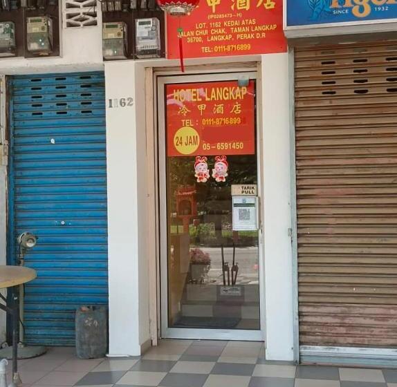 Четырехместный Номер Стандарт, Langkap 冷甲酒店