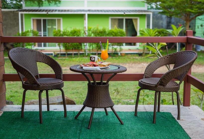 اتاق استاندارد, Crazy Mojito Restaurant & Bungalow