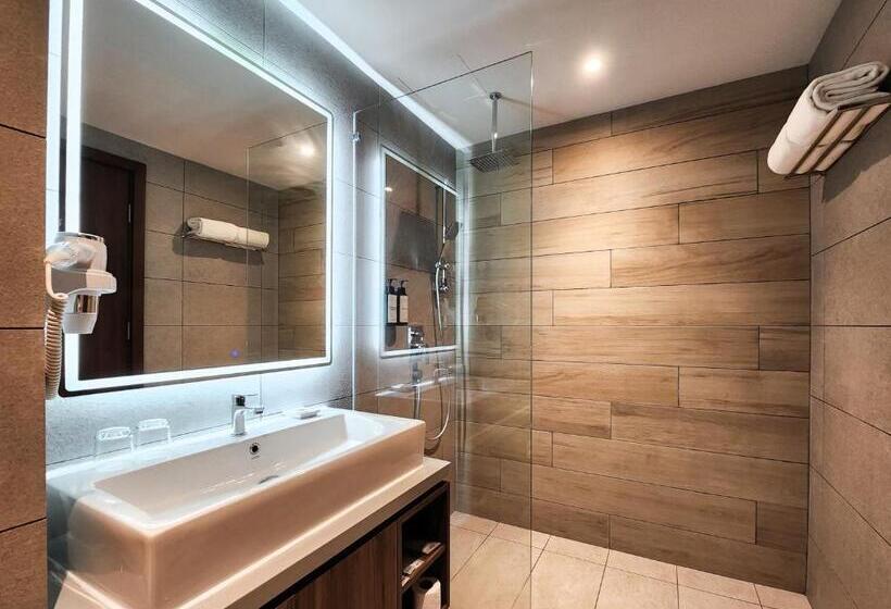 Люкс Повышенной Комфортности, Fox Hotel Glenmarie Shah Alam Managed By The Ascott Limited