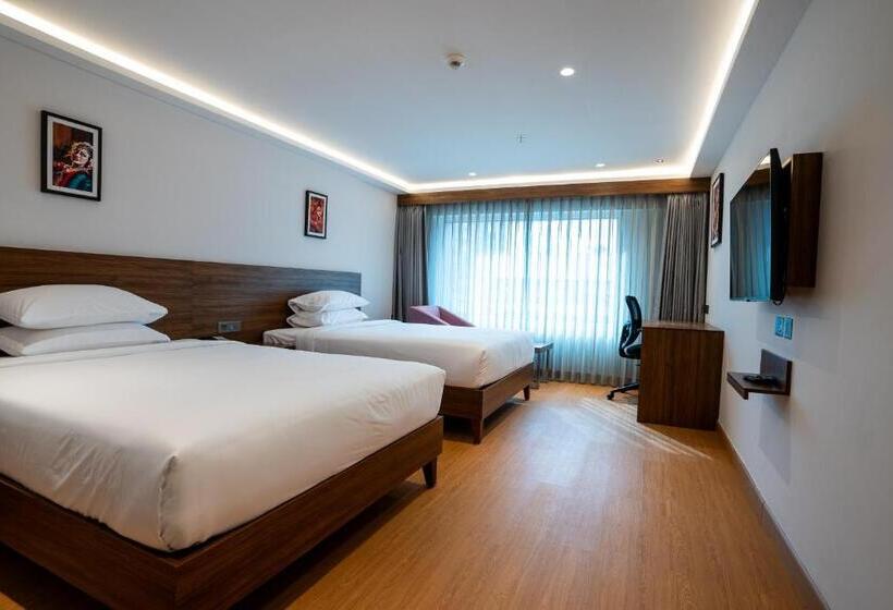 Номер Executive, Lilac Hotel Guruvayur
