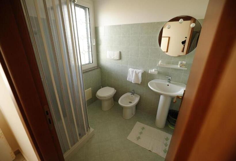Номер Deluxe, Agriturismo Falconiera