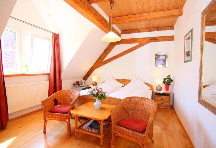 标准间, Pension Im Vorhof