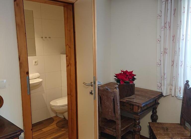 패밀리 룸, Alpenhostel Das Besenhaus