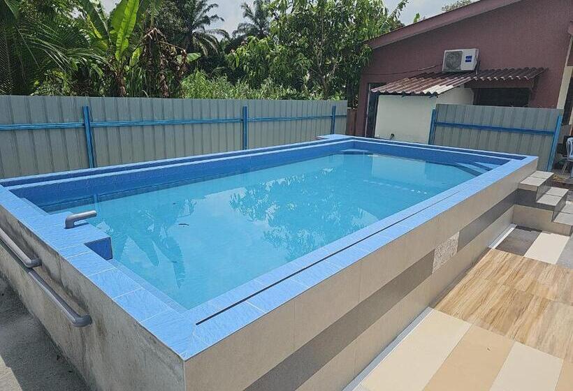 Дом 1 Спальня, Mri Residence   Homestay In Sg Buloh With Swimming Pool   No Pork&alcohol Allowed