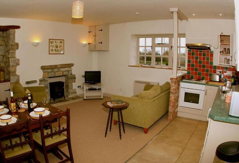 Апартаменты 1 Спальня, Middlewick Holiday Cottages