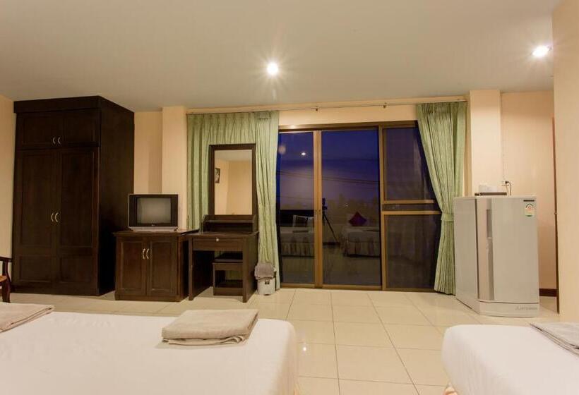Трехместный Номер Стандарт с Балконом, Surin Sunset Hotel   Sha
