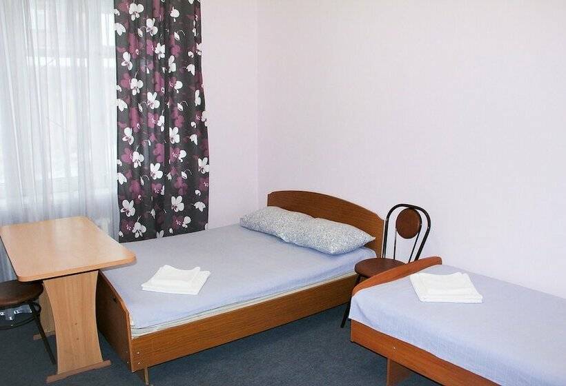 エコノミートリプルルーム, Allis Hall Hostel