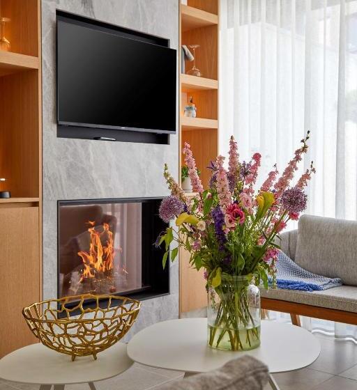 Family Suite, Abc