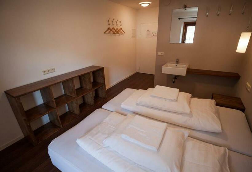标准间带阳台, Hostel Chillertal
