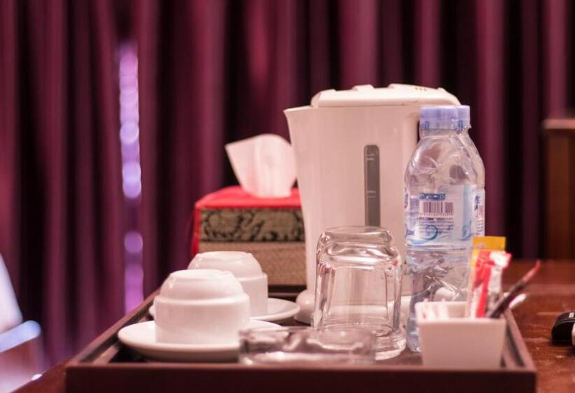 スーペリアトリプルルーム, Mekong Angkor Palace Inn