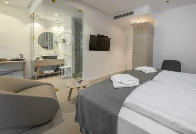 带阳台的高级房间, Bluesun Hotel Jadran