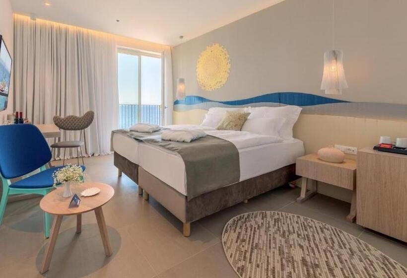 海景标准间带阳台, Bluesun Hotel Jadran