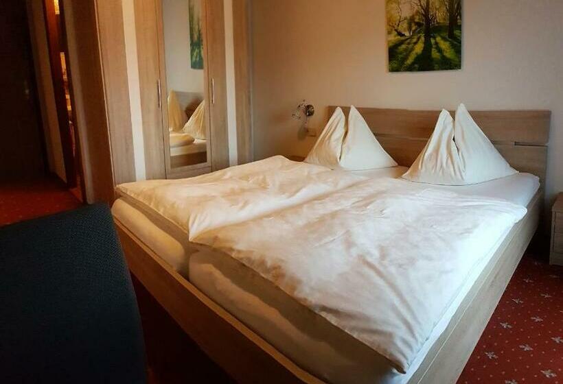 Quarto Estandar com Sacada, Landgasthof Hotel Zehenthof