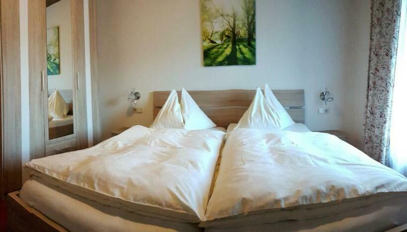 Quarto Estandar com Sacada, Landgasthof Hotel Zehenthof