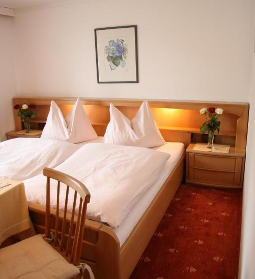 Quarto Estandar Vista Montanha, Landgasthof Hotel Zehenthof