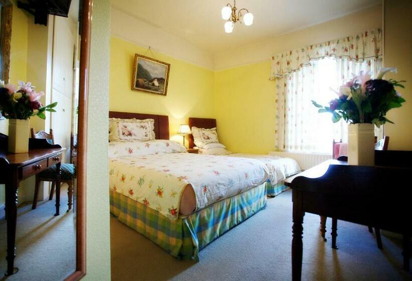 Номер Стандарт, Westbrook House B & B
