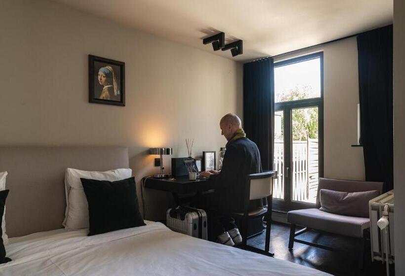 جناح مزود بتراس, Museum Suites
