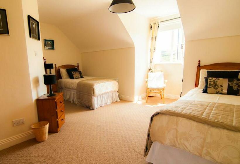 Номер Deluxe Вид на Море, Pairc Lodge