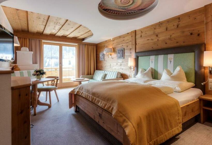 Полулюкс с Балконом, Garni Serfauserhof