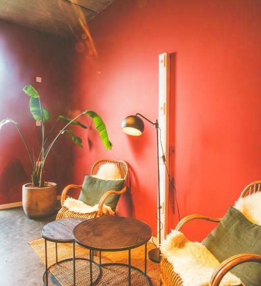 Семейный Номер, Lakeside Paradise Sport Hostel