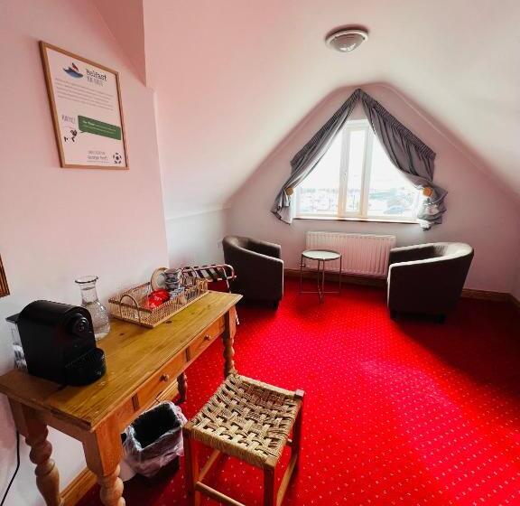 Triple Room Sea View, Dingle Marina Lodge