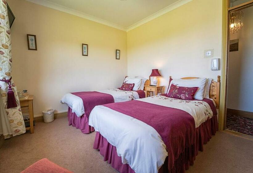 Quarto Estandar, Bertra House B&b