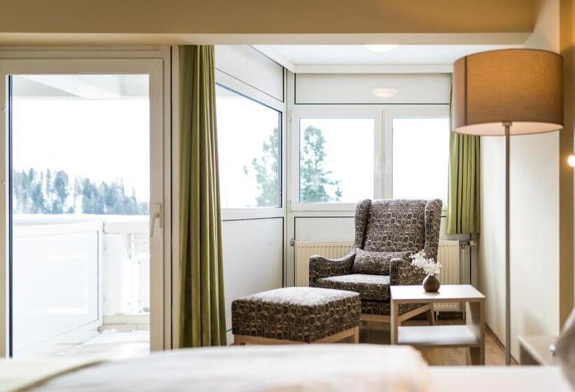 Classic room with balcony, Panorama Hotel Turracher Höhe