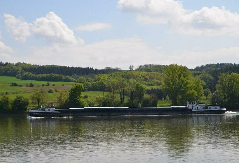 スタンダードトリプルルーム, Fischwirtshaus Landmotel Die Donaurast