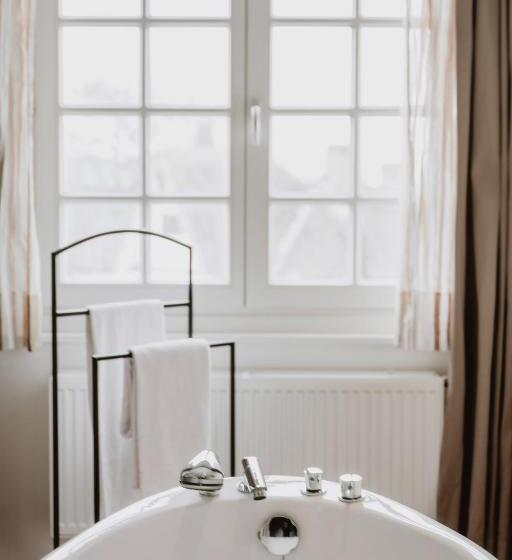 סוויטה דלוקס, Grand Hotel Belle Vue