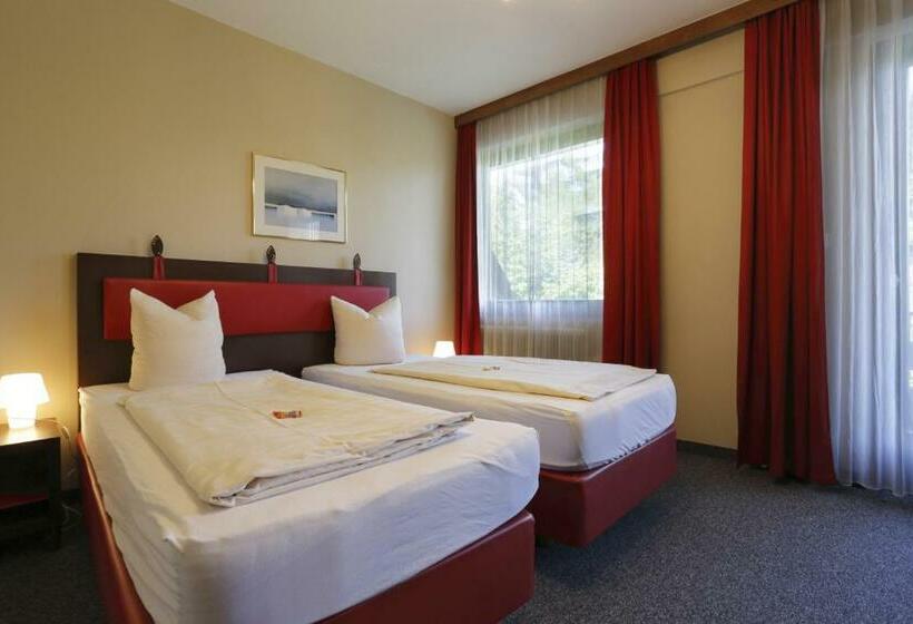 اتاق استاندارد با بالکن, Alpen.adria.stadt